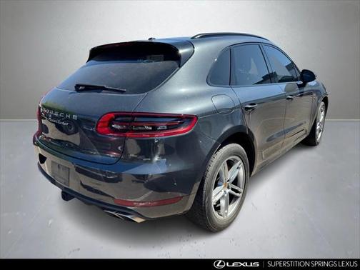 2018 Porsche Macan Turbo