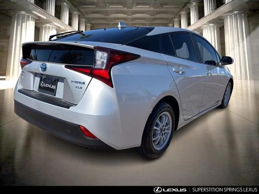 2021 Toyota Prius XLE