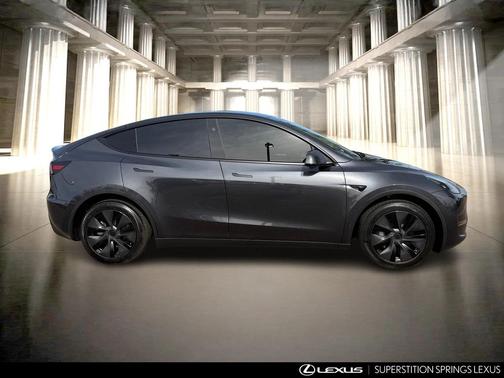 2025 Tesla Model Y Long Range