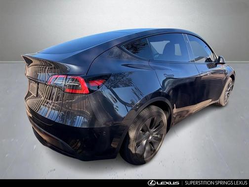 2025 Tesla Model Y Long Range