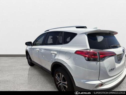 Super White 2016 Toyota RAV4 LE