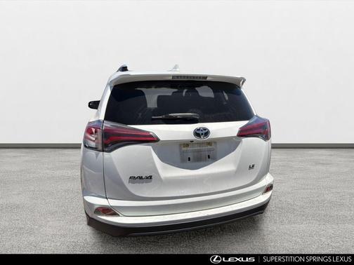 Super White 2016 Toyota RAV4 LE
