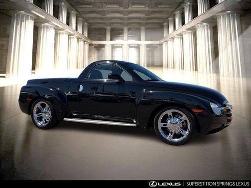 2004 Chevrolet SSR Base