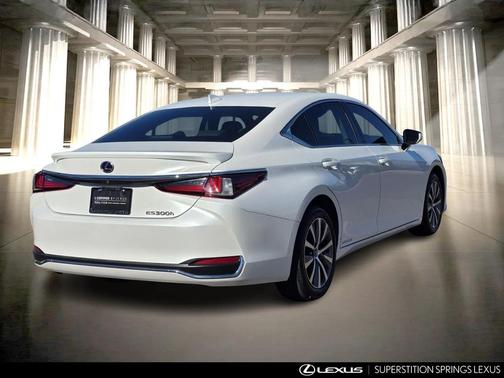 2019 Lexus ES 300h Premium