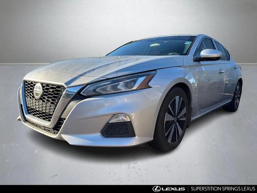 2022 Nissan Altima 2.5 SV