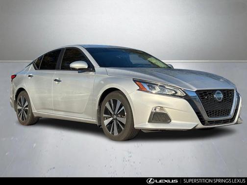 2022 Nissan Altima 2.5 SV