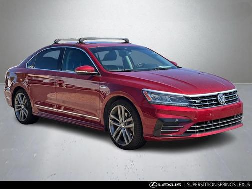 2019 Volkswagen Passat 2.0T R-Line