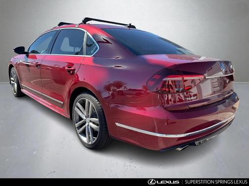 2019 Volkswagen Passat 2.0T R-Line