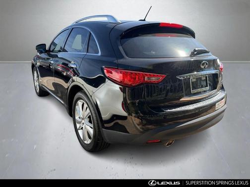 2015 INFINITI QX70 Base