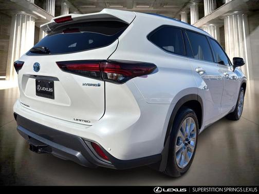 2024 Toyota Highlander Hybrid Limited