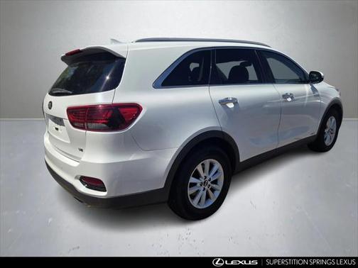 2019 Kia Sorento LX