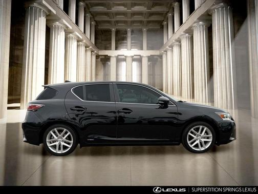 Obsidian 2016 Lexus CT 200h Base
