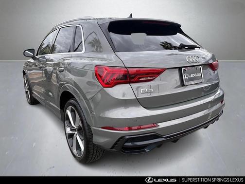 2019 Audi Q3 2.0T S line Premium Plus