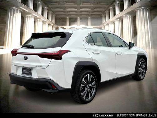 2025 Lexus UX 300h Base