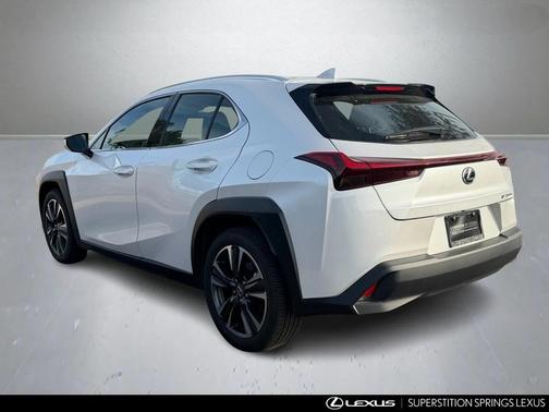2025 Lexus UX 300h Base
