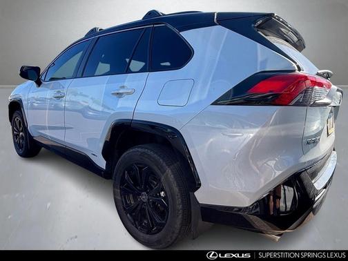 2024 Toyota RAV4 Hybrid SE