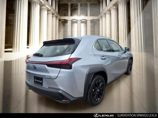Iridium 2026 Lexus UX 300h Base