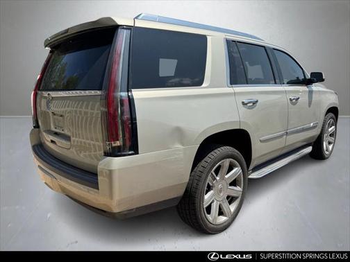 2015 Cadillac Escalade Luxury