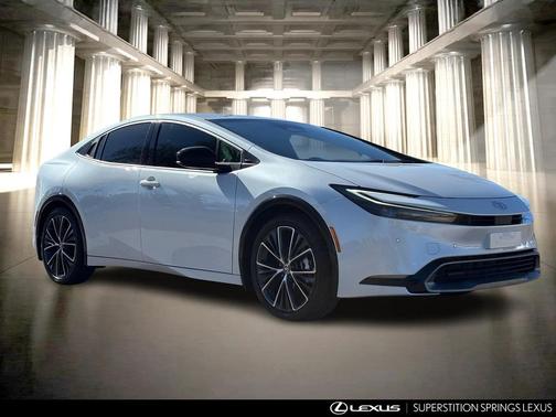 2024 Toyota Prius XLE