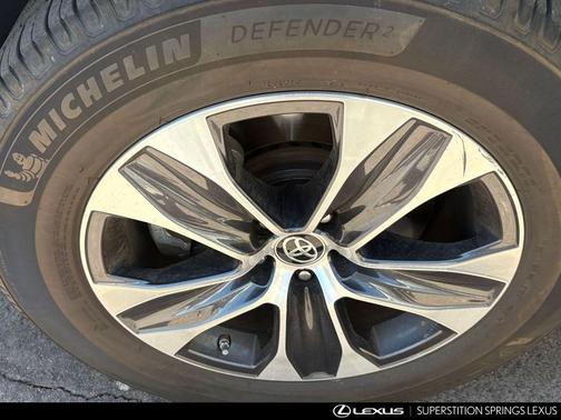 Blizzard Pearl 2021 Toyota Highlander XLE