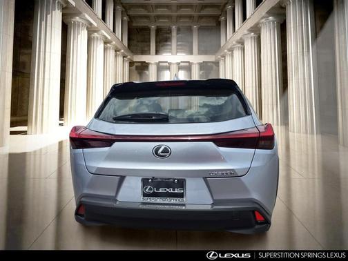 Iridium 2026 Lexus UX 300h Base