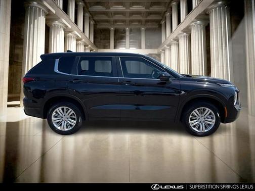 2024 Mitsubishi Outlander ES