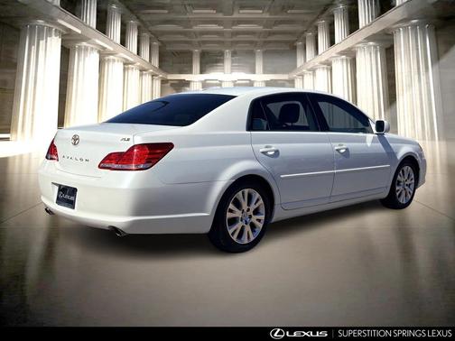 2010 Toyota Avalon XLS