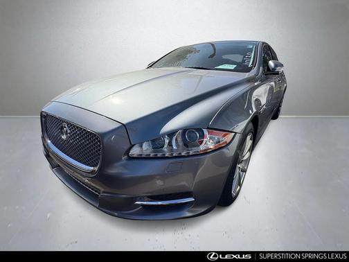 2011 Jaguar XJ Base