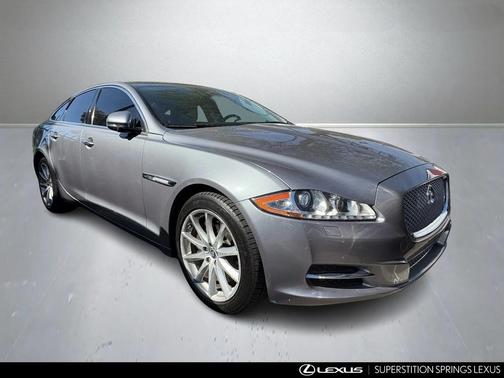 2011 Jaguar XJ Base