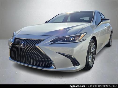 2019 Lexus ES 300h Luxury