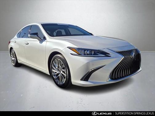 2019 Lexus ES 300h Luxury