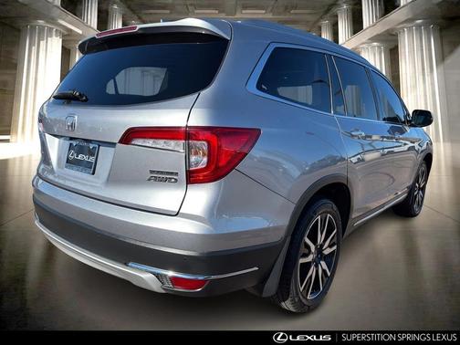 2020 Honda Pilot Touring 8-Passenger