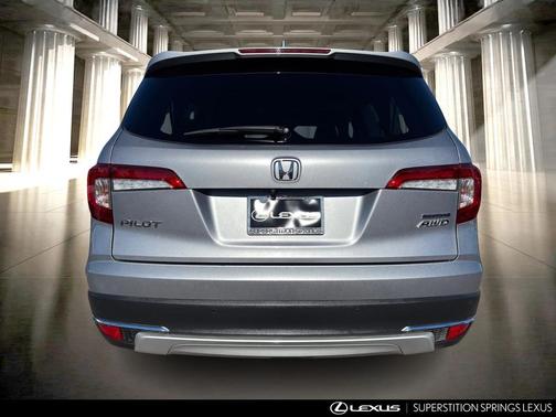 2020 Honda Pilot Touring 8-Passenger