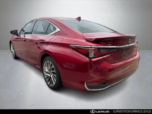 2019 Lexus ES 300h Ultra Luxury