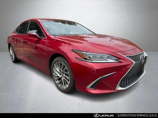 2019 Lexus ES 300h Ultra Luxury