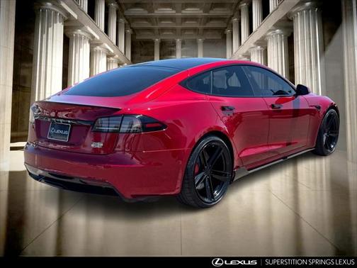2023 Tesla Model S Plaid
