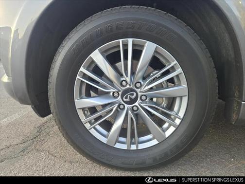 2021 INFINITI QX80 Luxe