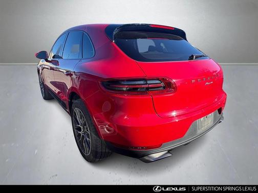 2018 Porsche Macan 