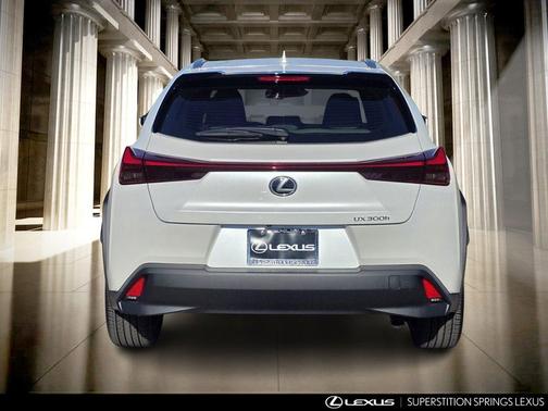 2025 Lexus UX 300h Base
