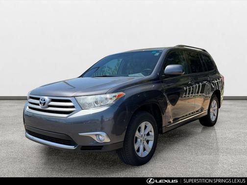 Magnetic Gray 2012 Toyota Highlander SE