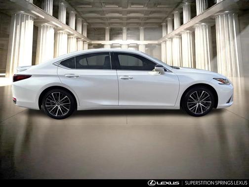 2025 Lexus ES 300h Base