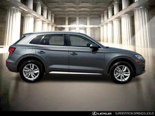 2020 Audi Q5 45 Titanium Premium