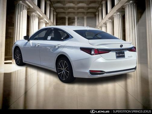 2025 Lexus ES 300h Base