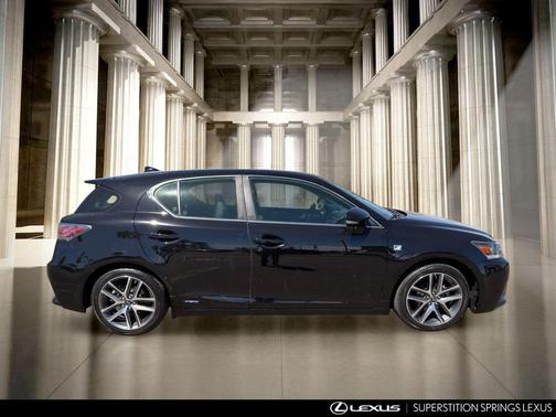 Obsidian 2017 Lexus CT 200h Base