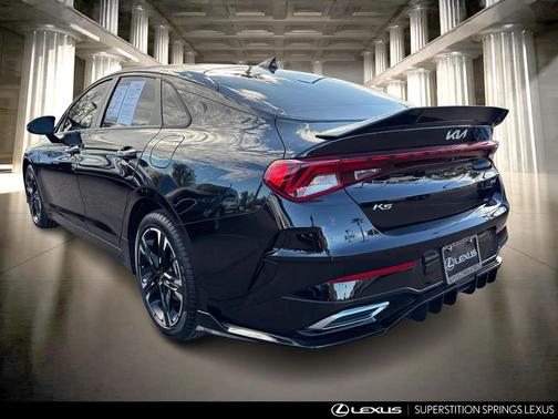 2022 Kia K5 GT-Line