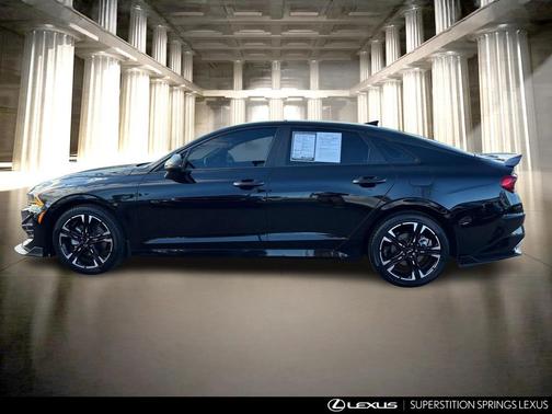 2022 Kia K5 GT-Line