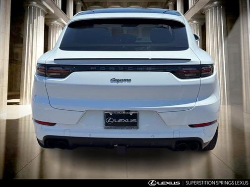 2023 Porsche Cayenne Platinum Edition