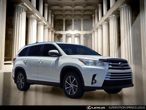 Blizzard Pearl 2019 Toyota Highlander XLE