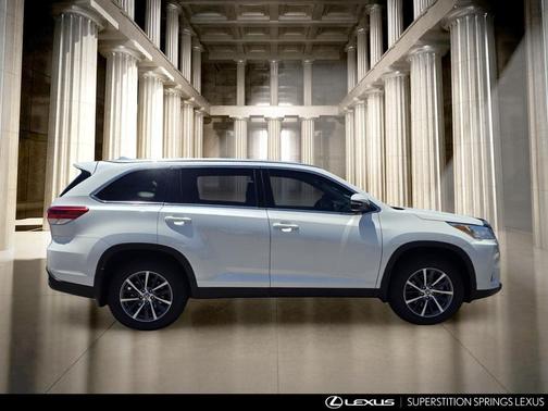 Blizzard Pearl 2019 Toyota Highlander XLE