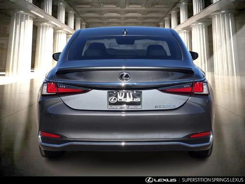 2023 Lexus ES 300h Base